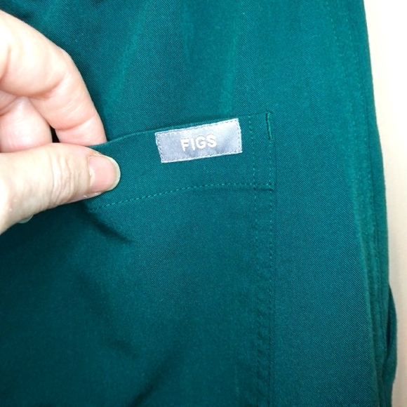 Figs Evergreen Women's Drawstring With Elastic Waist Zippered Skinny  Scrub Pant - Picture 8 of 11